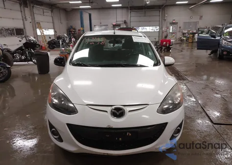 2013 Mazda Mazda2 Touring из США, поврежденный, VIN JM1DE1LZ2D0157831